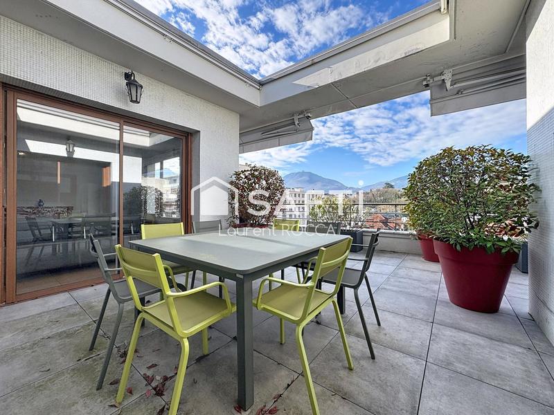 Appartement - 140 m² - 4 pièces