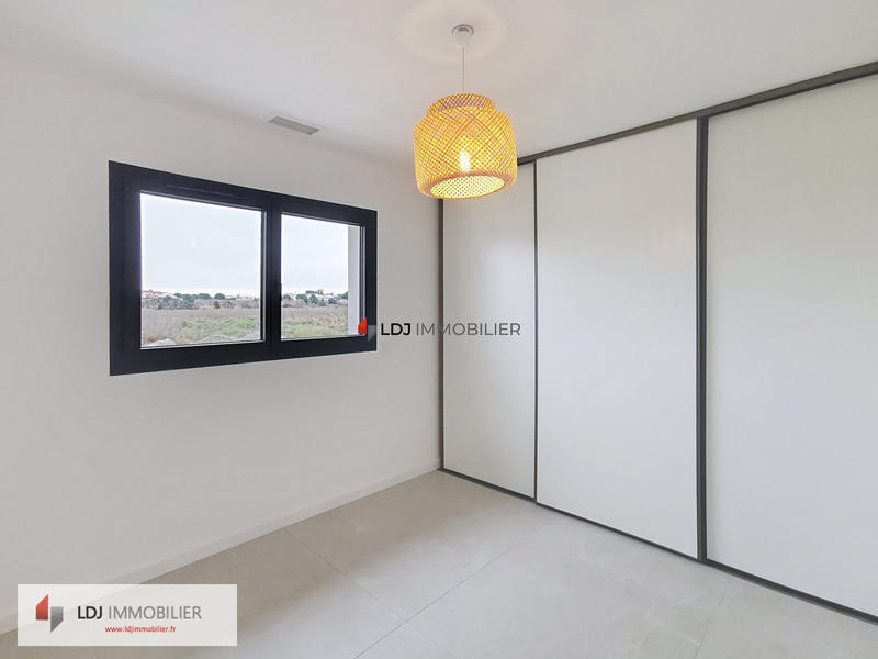 Villa - 99 m² - 4 pièces