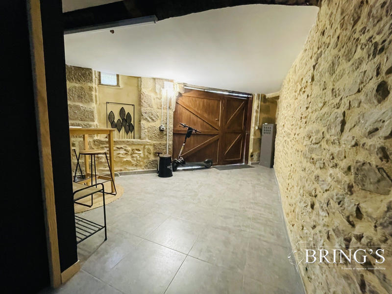 Maison - 309 m² - 12 pièces