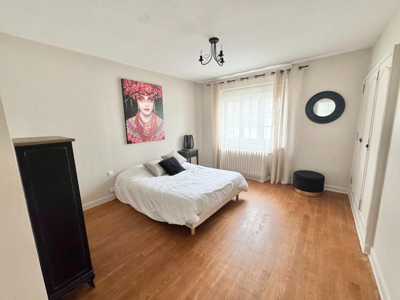 Maison - 170 m² - 7 pièces