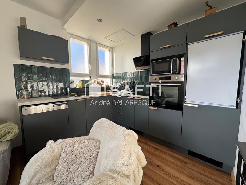 Maison - 93 m² - 6 pièces