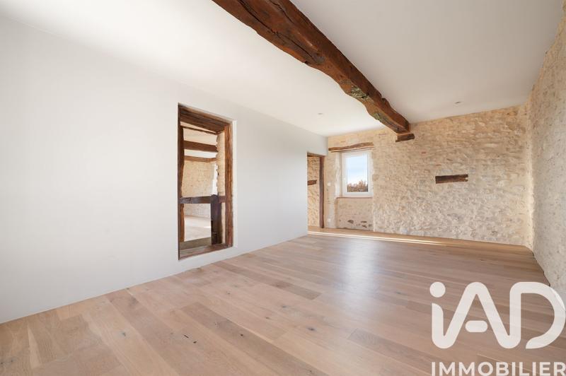 Maison - 324 m² - 5 pièces