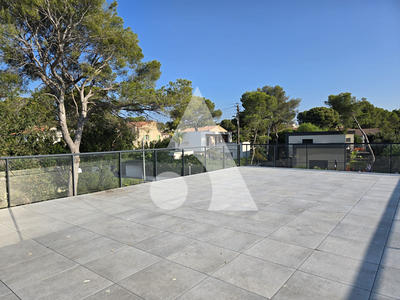 Appartement - 80 m² - 3 pièces