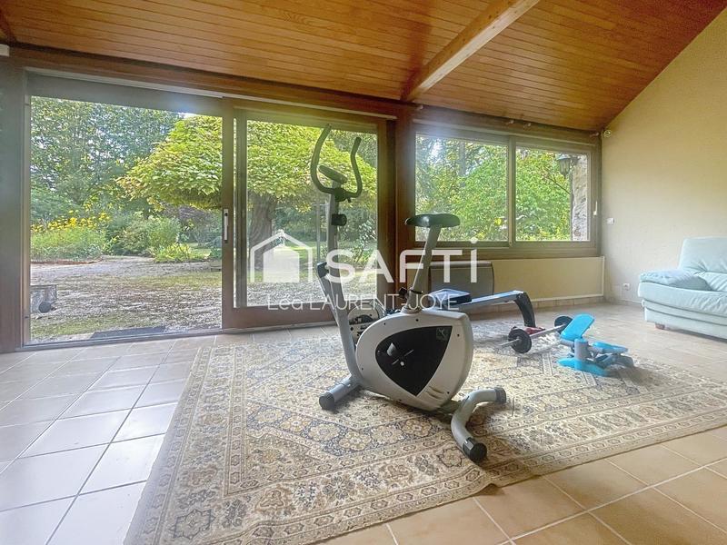 Maison - 336 m² - 13 pièces