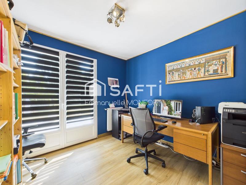 Maison - 180 m² - 6 pièces