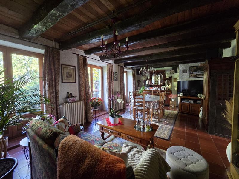 Maison - 154 m² - 8 pièces