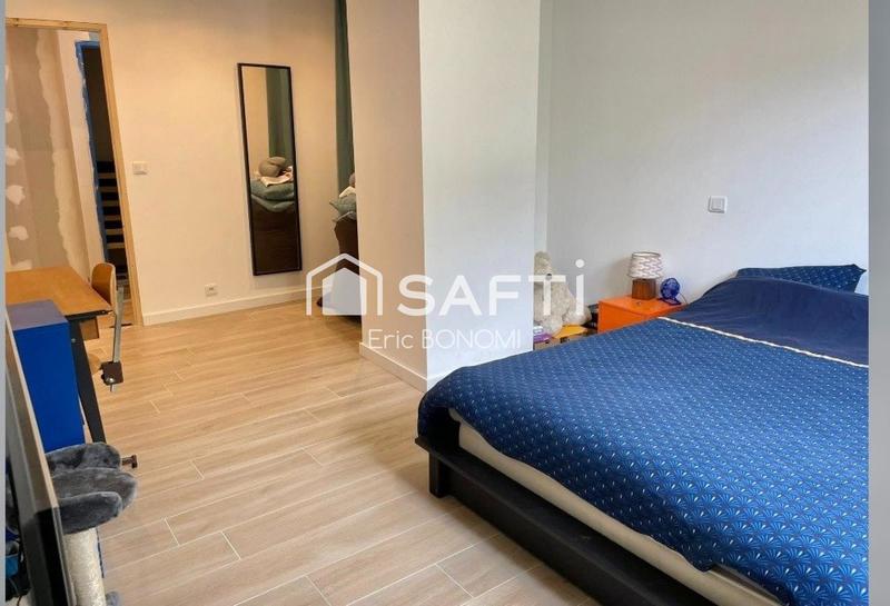 Maison - 760 m² - 22 pièces