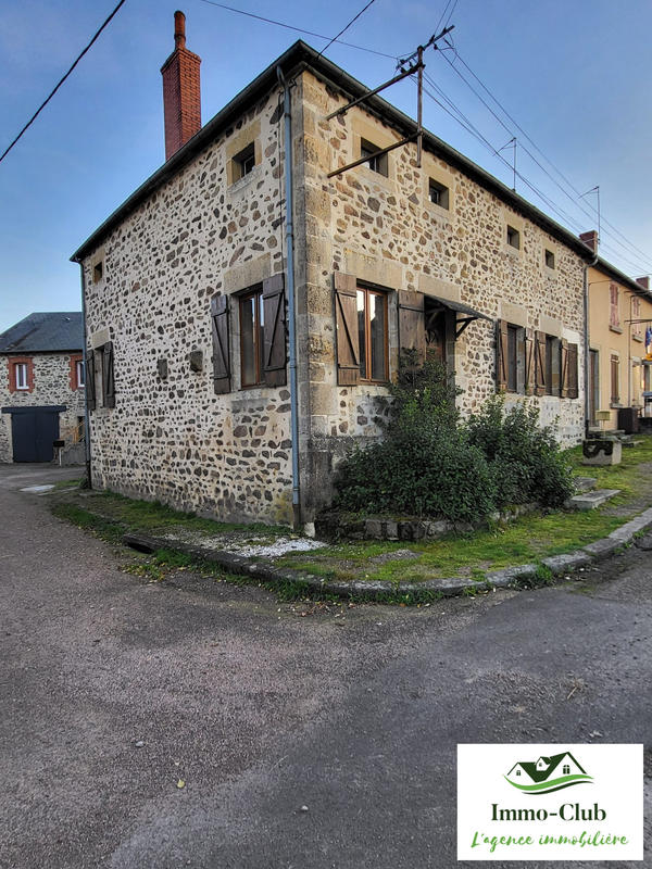 Maison ancienne - 180 m² - 3 pièces