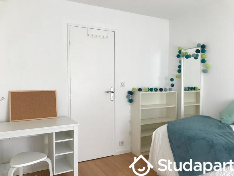 Chambre - 9 m² - 1 pièce