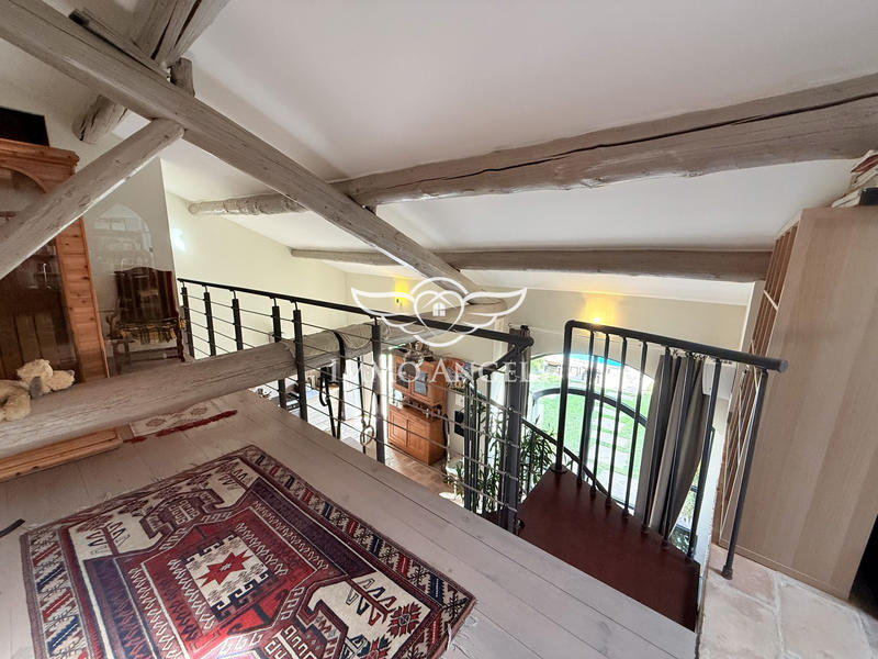 Maison ancienne - 261 m² - 8 pièces