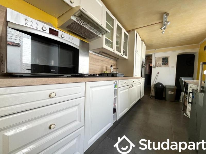 Chambre - 13 m² - 1 pièce