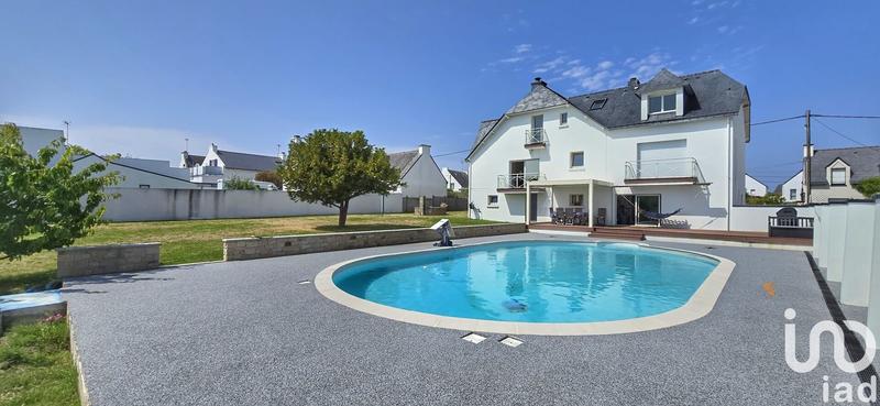 Maison - 216 m² - 7 pièces