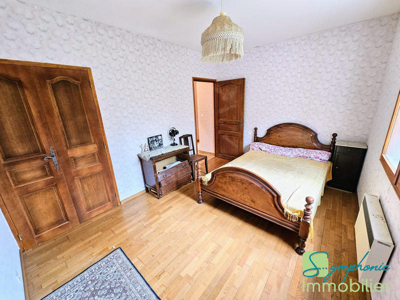 Villa - 190 m² - 10 pièces