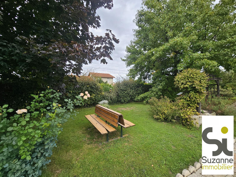 Viager - Maison traditionnelle - 80 m² - 4 pièces