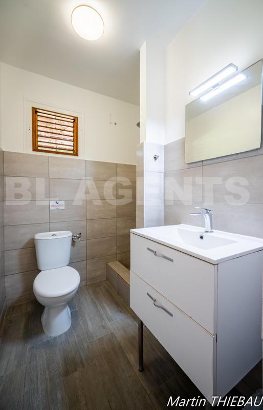 Maison - 270 m² - 13 pièces