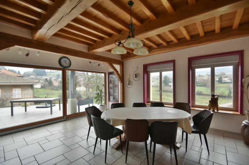 Maison - 270 m² - 9 pièces