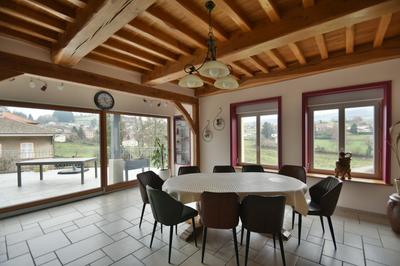 Maison - 270 m² - 9 pièces