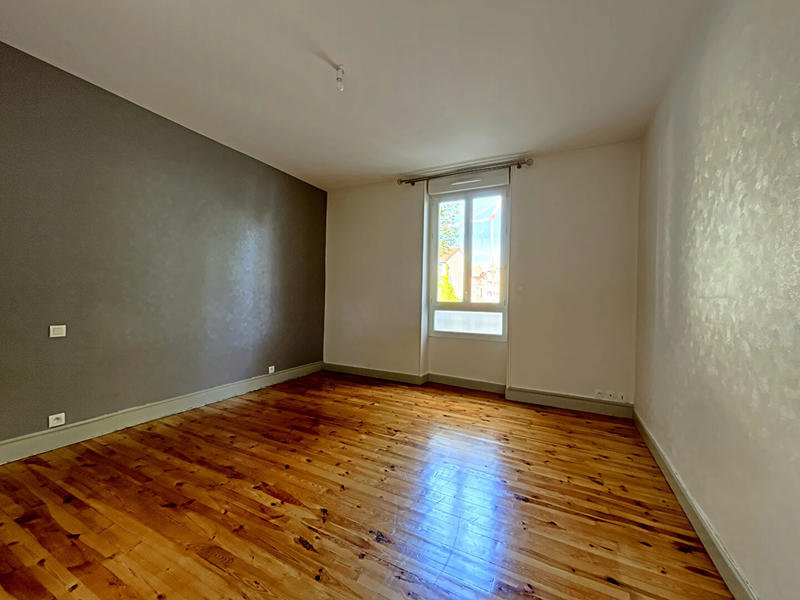 Appartement - 110 m² - 4 pièces