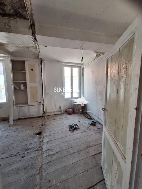 Maison - 90 m² - 2 pièces