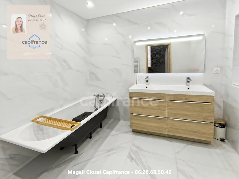 Maison de village - 217 m² - 10 pièces