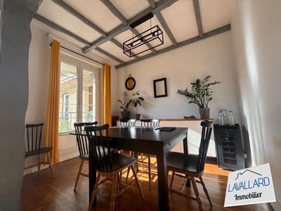 Appartement - 93 m² - 4 pièces