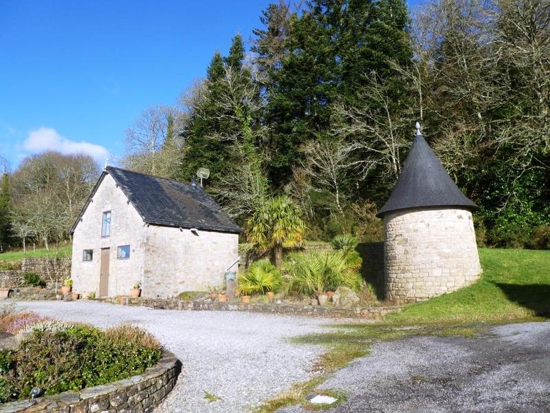 Propriété - 280 m² - 10 pièces