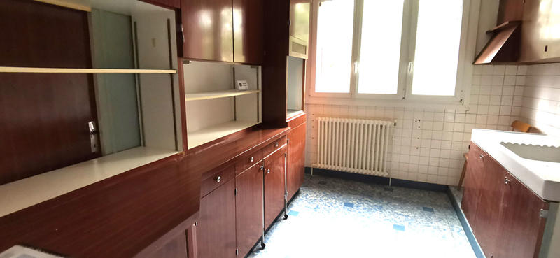 Maison - 235 m² - 7 pièces