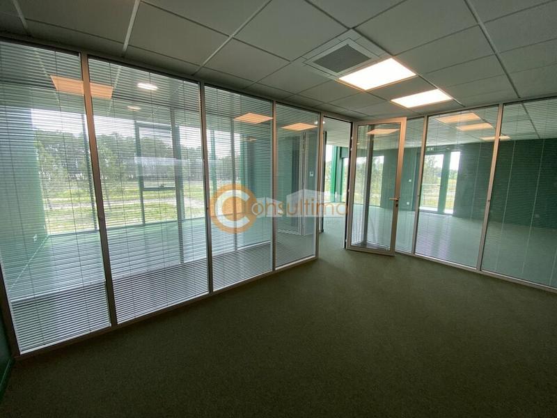 Local d'activité / Entrepôt - 782 m²