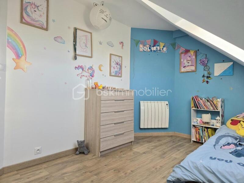 Maison traditionnelle - 122 m² - 6 pièces