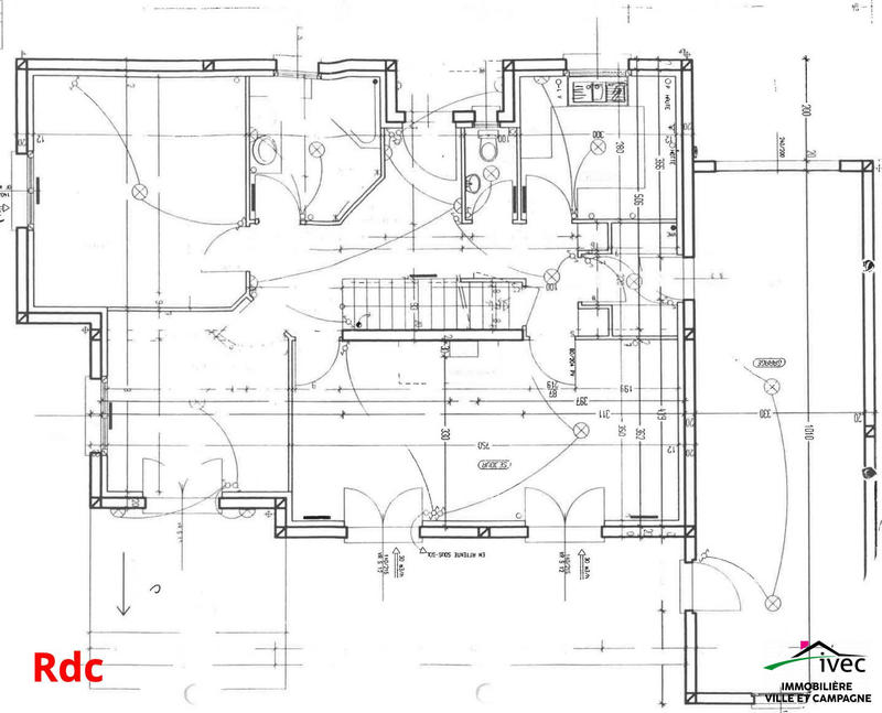 Maison traditionnelle - 142 m² - 5 pièces