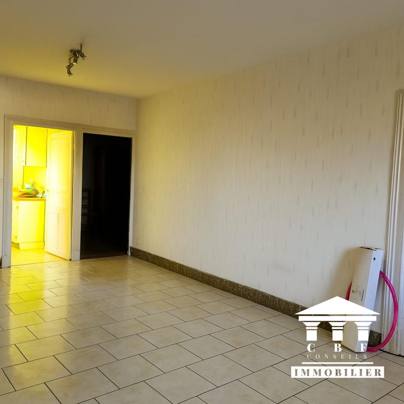 Maison - 101 m² - 7 pièces