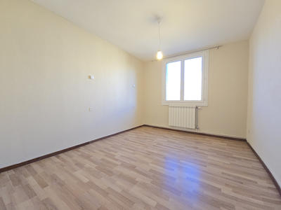 Appartement - 98 m² - 5 pièces