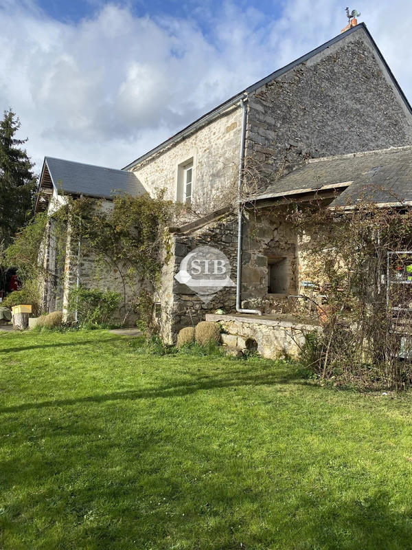 Maison - 228 m² - 7 pièces