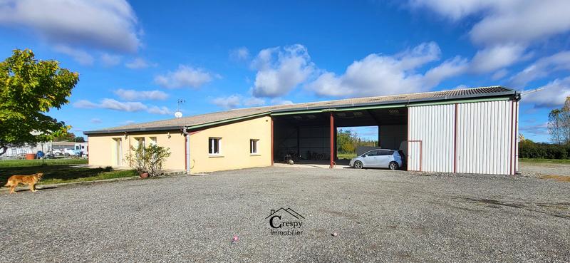 Local commercial - 496 m² - 4 pièces