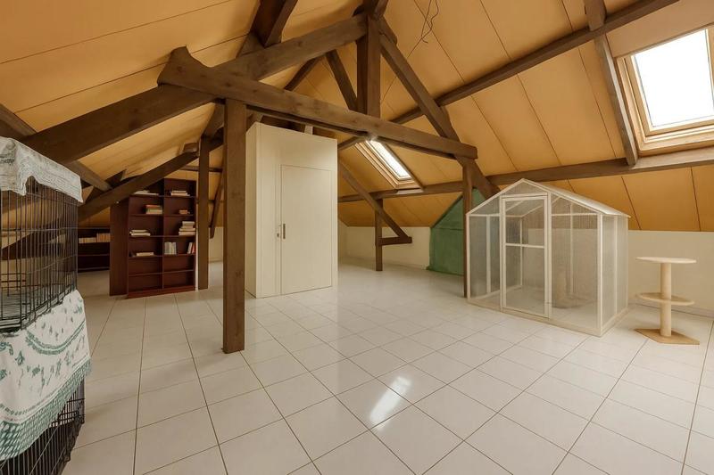 Maison - 260 m² - 6 pièces