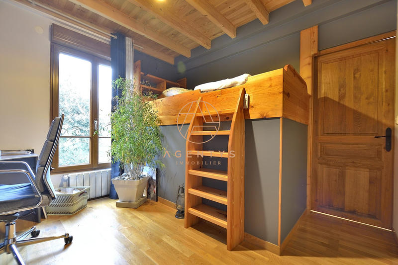 Maison - 175 m² - 6 pièces