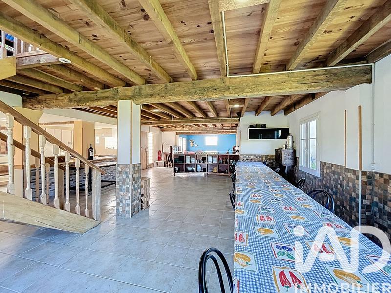 Maison - 613 m² - 18 pièces