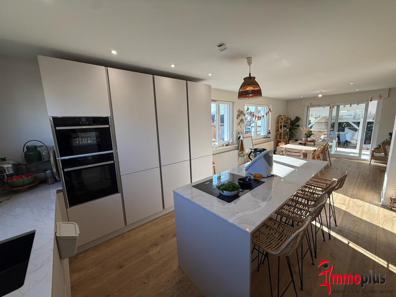 Maison - 145 m² - 6 pièces