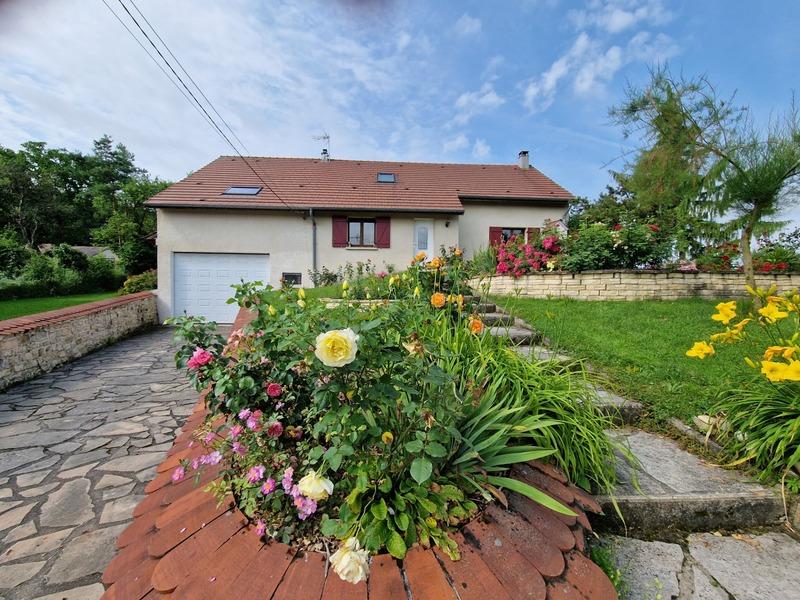 Maison - 206 m² - 6 pièces