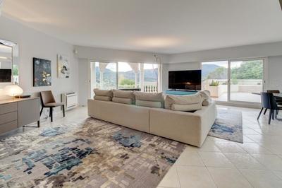 Appartement - 154 m² - 5 pièces