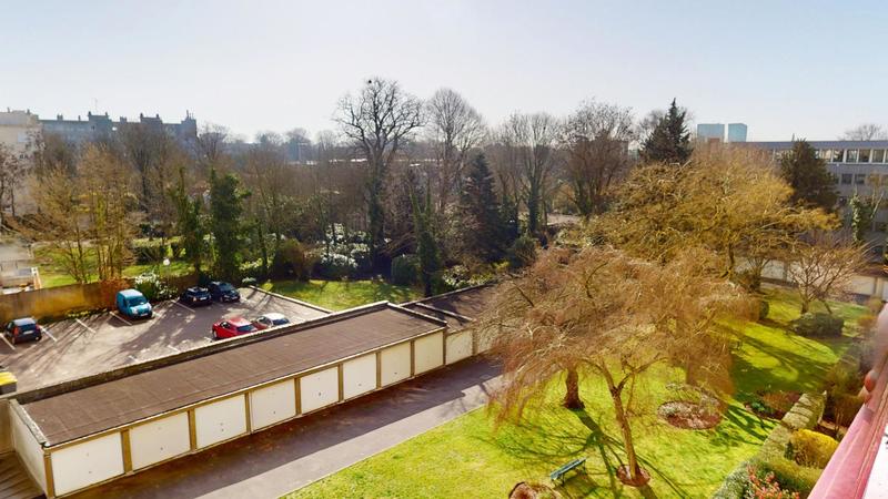 Appartement - 121 m² - 5 pièces