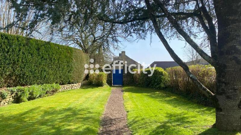 Maison - 310 m² - 16 pièces