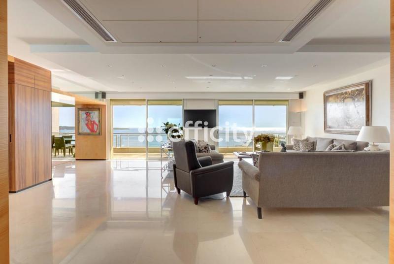 Appartement - 268 m² - 7 pièces