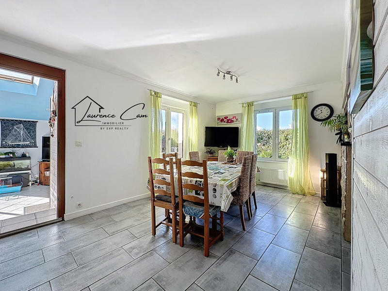 Maison - 126 m² - 9 pièces