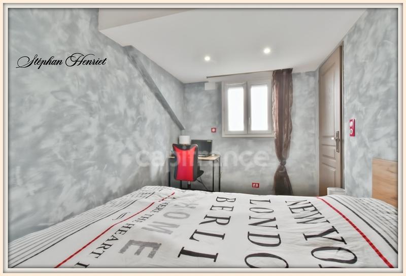 Immeuble - 264 m² - 15 pièces