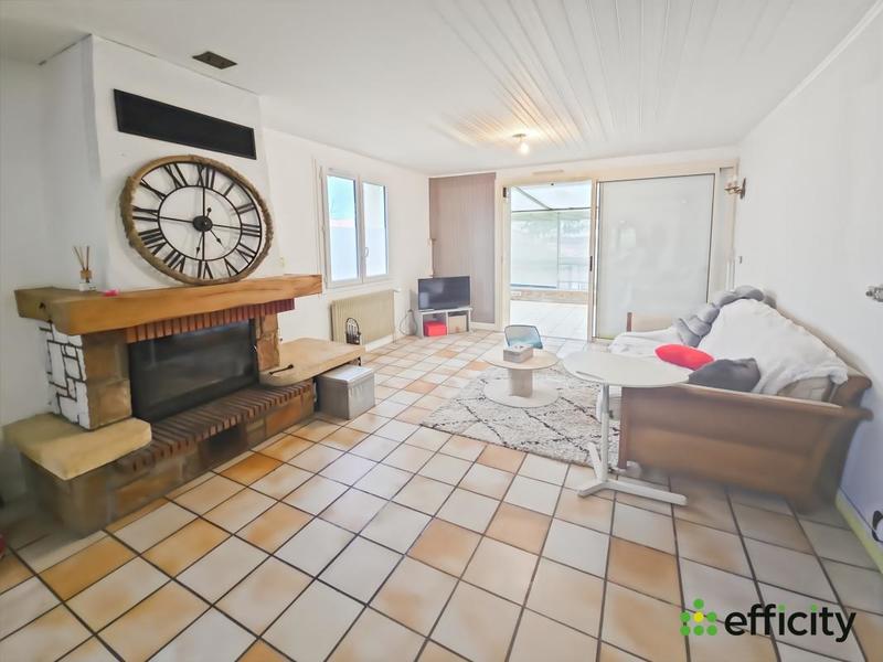 Maison - 200 m² - 6 pièces