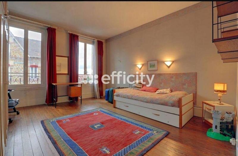 Maison - 153 m² - 7 pièces