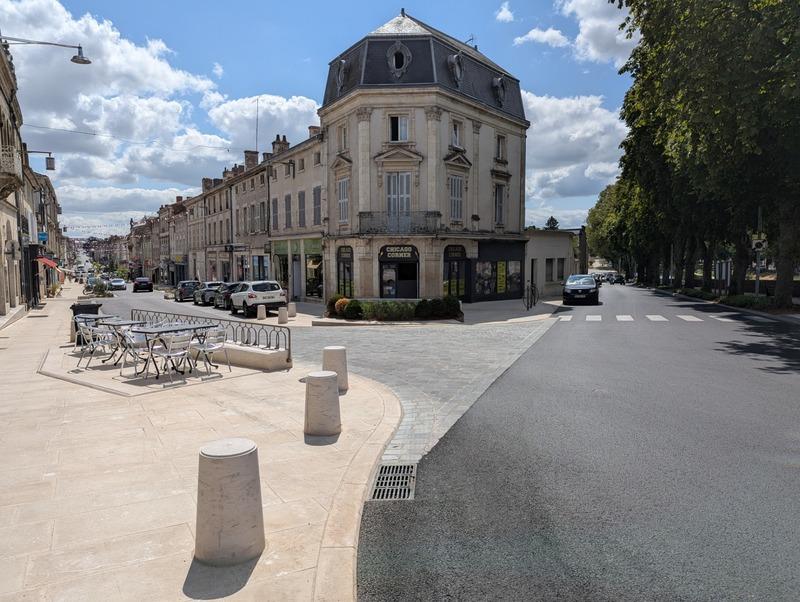 Fonds de commerce - 210 m²