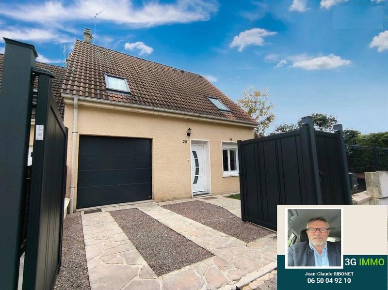 Maison - 90 m² - 5 pièces