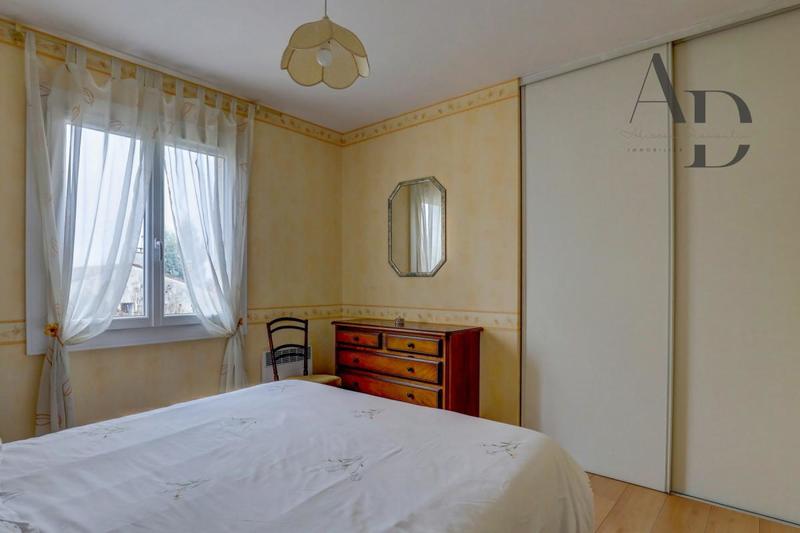 Maison - 111 m² - 5 pièces